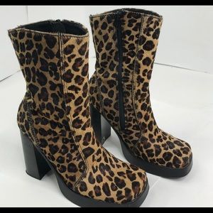 90s leopard bratz boots